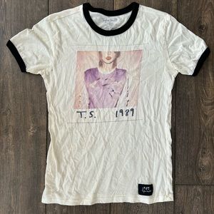 1989 tour shirt